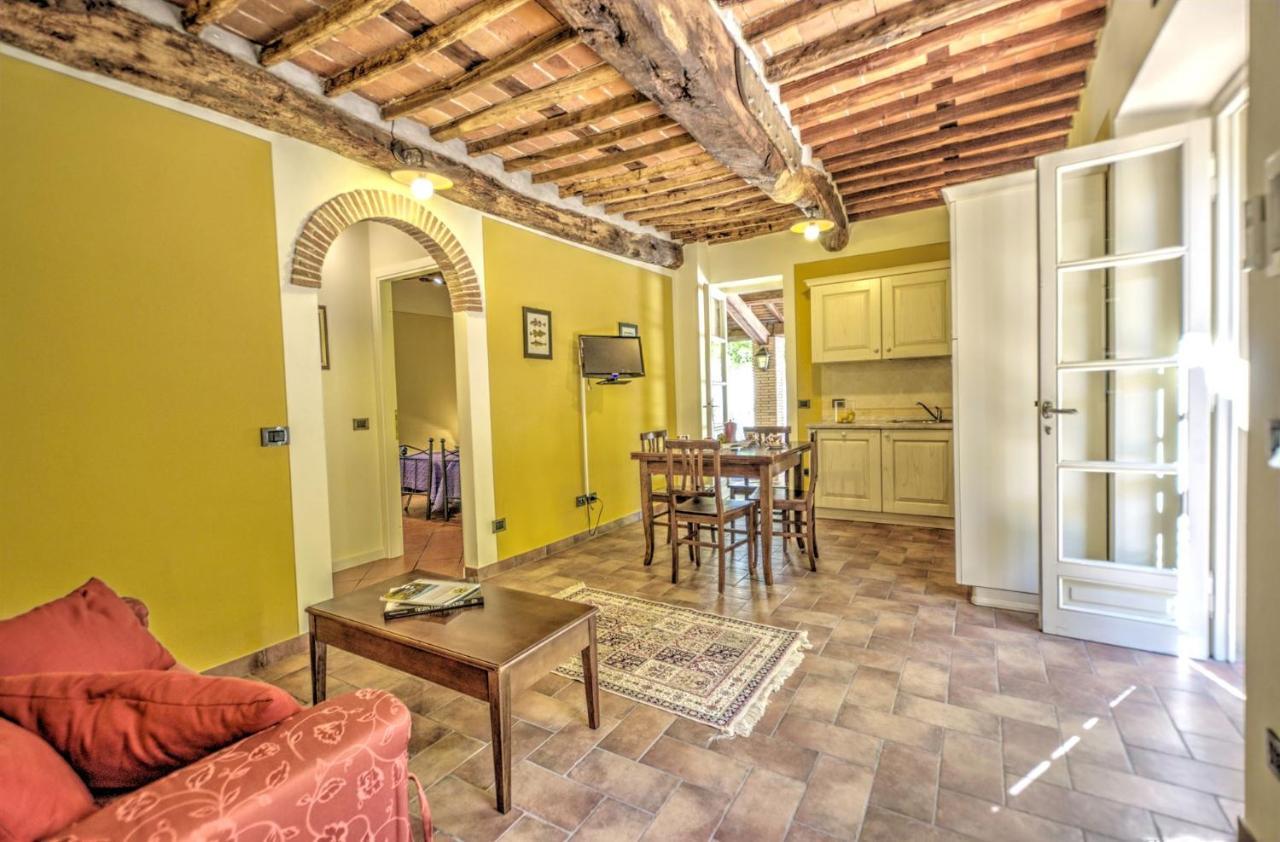 Lucca Cycling Holidays Il Tiglio Exterior foto